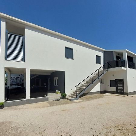 Apartmani Karla Paklenica Starigrad Paklenica Exteriér fotografie