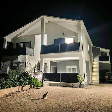 Apartmani Karla Paklenica Starigrad Paklenica Exteriér fotografie
