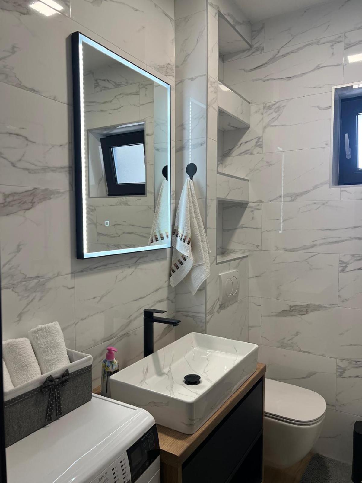 Apartmani Karla Paklenica Starigrad Paklenica Exteriér fotografie