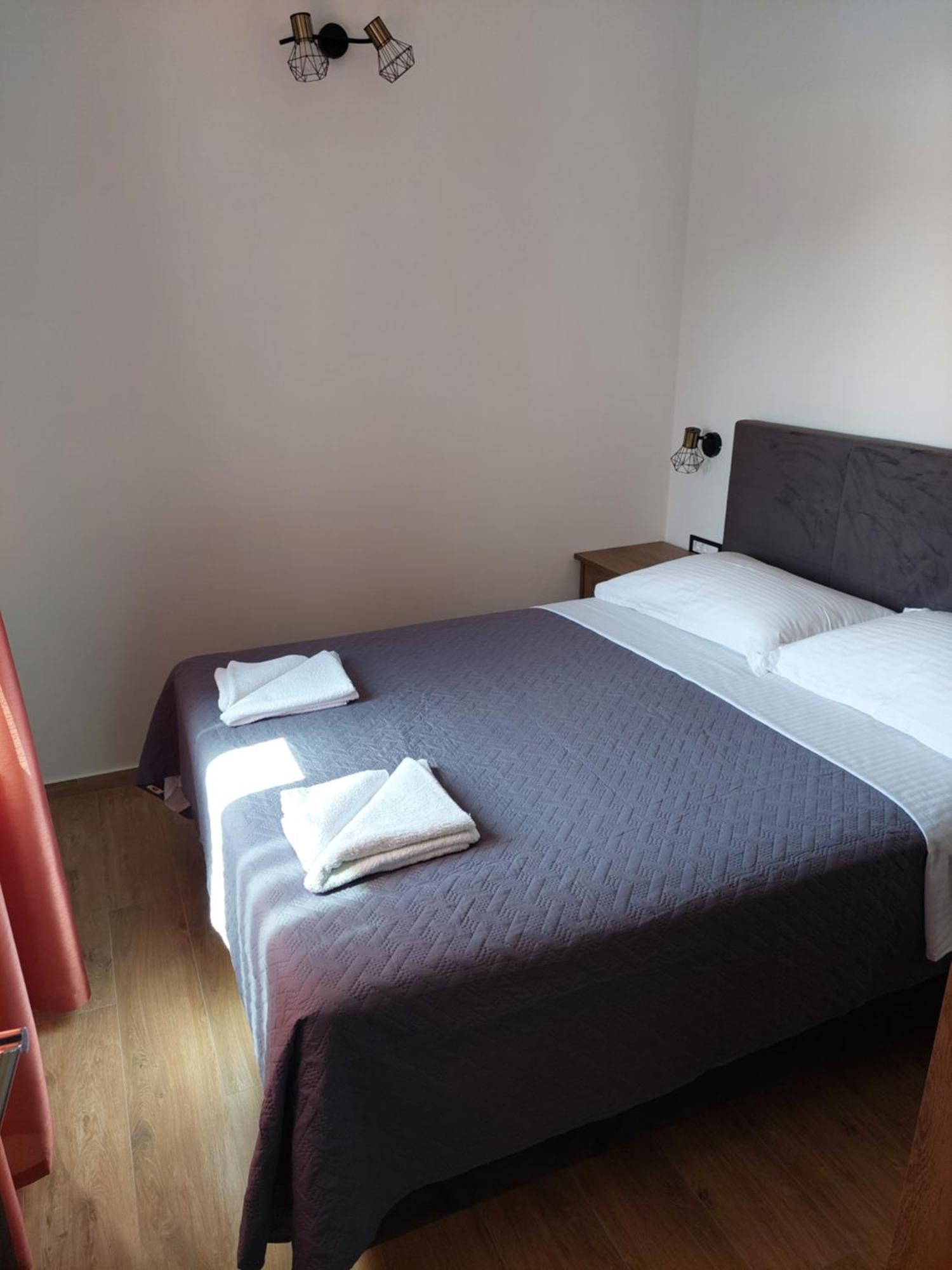 Apartmani Karla Paklenica Starigrad Paklenica Exteriér fotografie