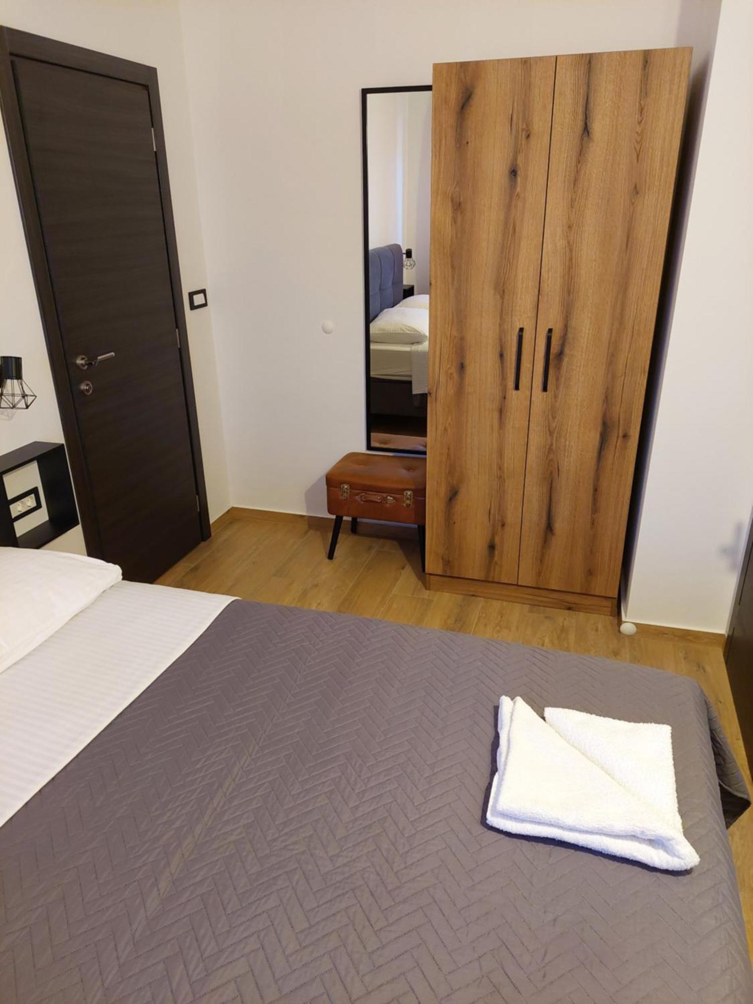 Apartmani Karla Paklenica Starigrad Paklenica Exteriér fotografie